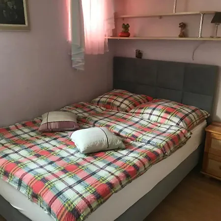 Z 2 Sypialniami I Salonem - 150 M Od Morza *