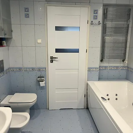 Plaza Z 2 Sypialniami I Salonem - 150 M Od Morza Apartmán